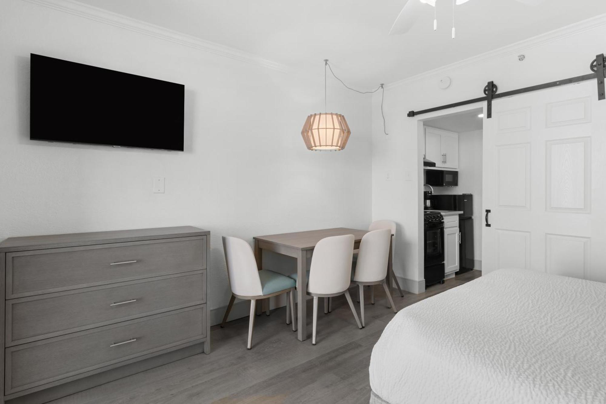 Compass Cove Hotel Миртъл Бийч Екстериор снимка